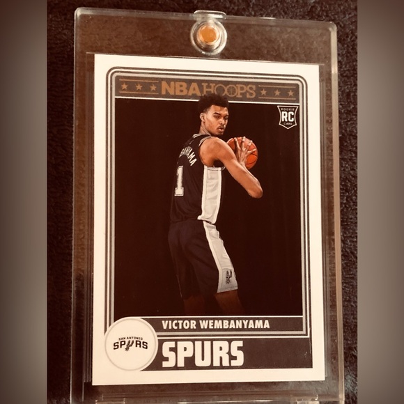 Victor Wembanyama 2023-24 Panini Hoops Rookie Card RC Spurs - Picture 1 of 2